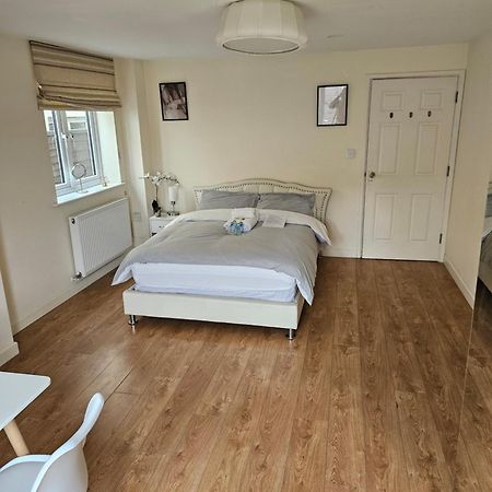 Extra Large Bedroom دارتفورد المظهر الخارجي الصورة